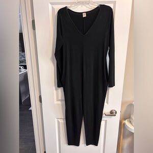 Smash & Tess Classic Black V-Neck romper